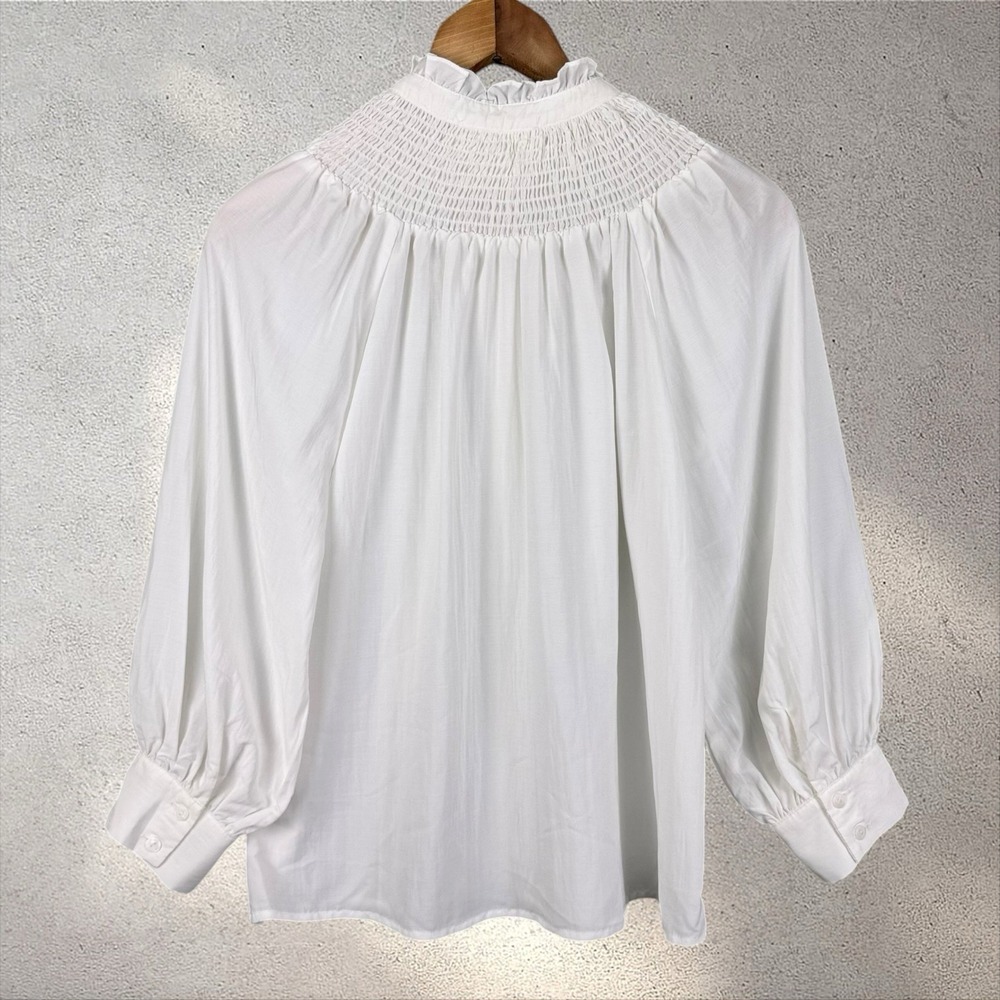 Tuckernuck Pomander Place Emory Smocked Blouse In White Sz S - Picture 8 of 9